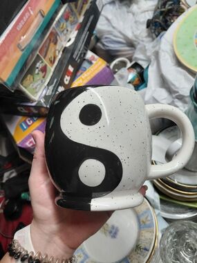 Spirit Halloween Yin Yang Large Speckled Coffee Mug